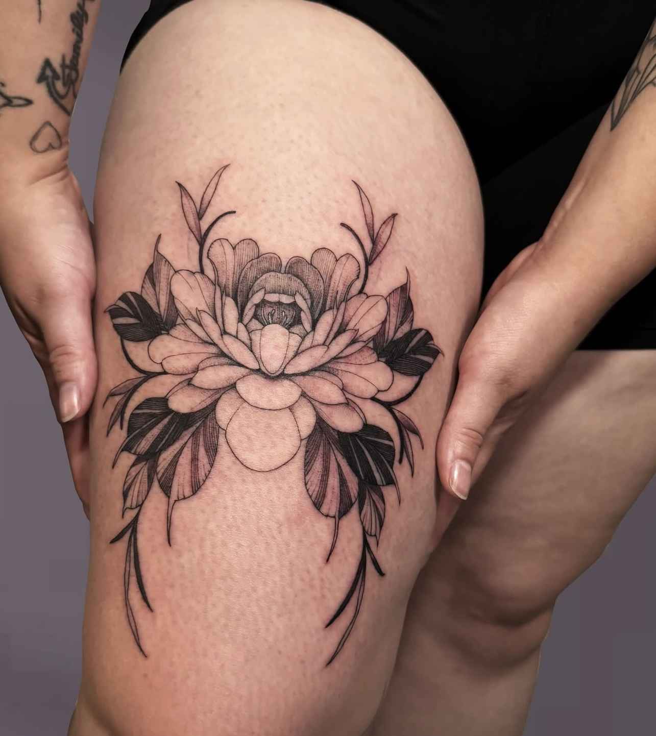 Fineline Tattoo: Die Kunst der feinen Linien und detaillierten Designs