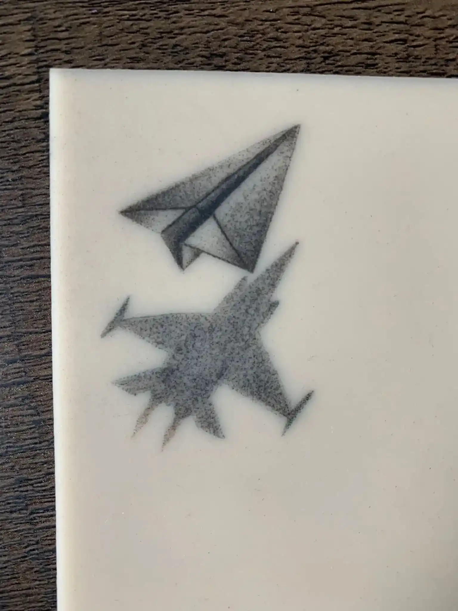 Tätowieren lernen - Lisa's Schwalbe Fineline Microrealismus in der Tattoo Ausbildung