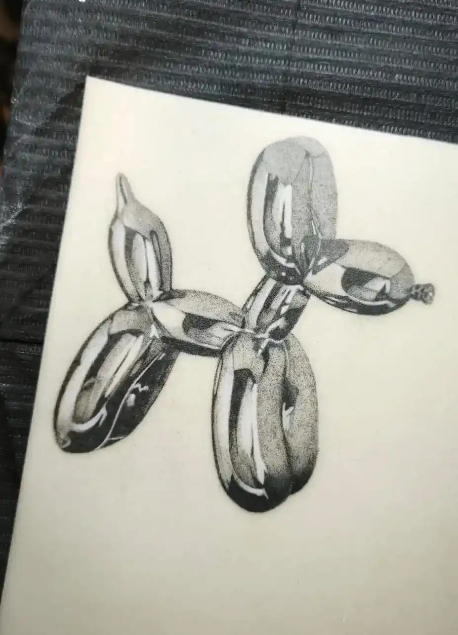 Tattoo Ausbildung - Christina's Hund aus Metall Technik in der Tattoo Schule