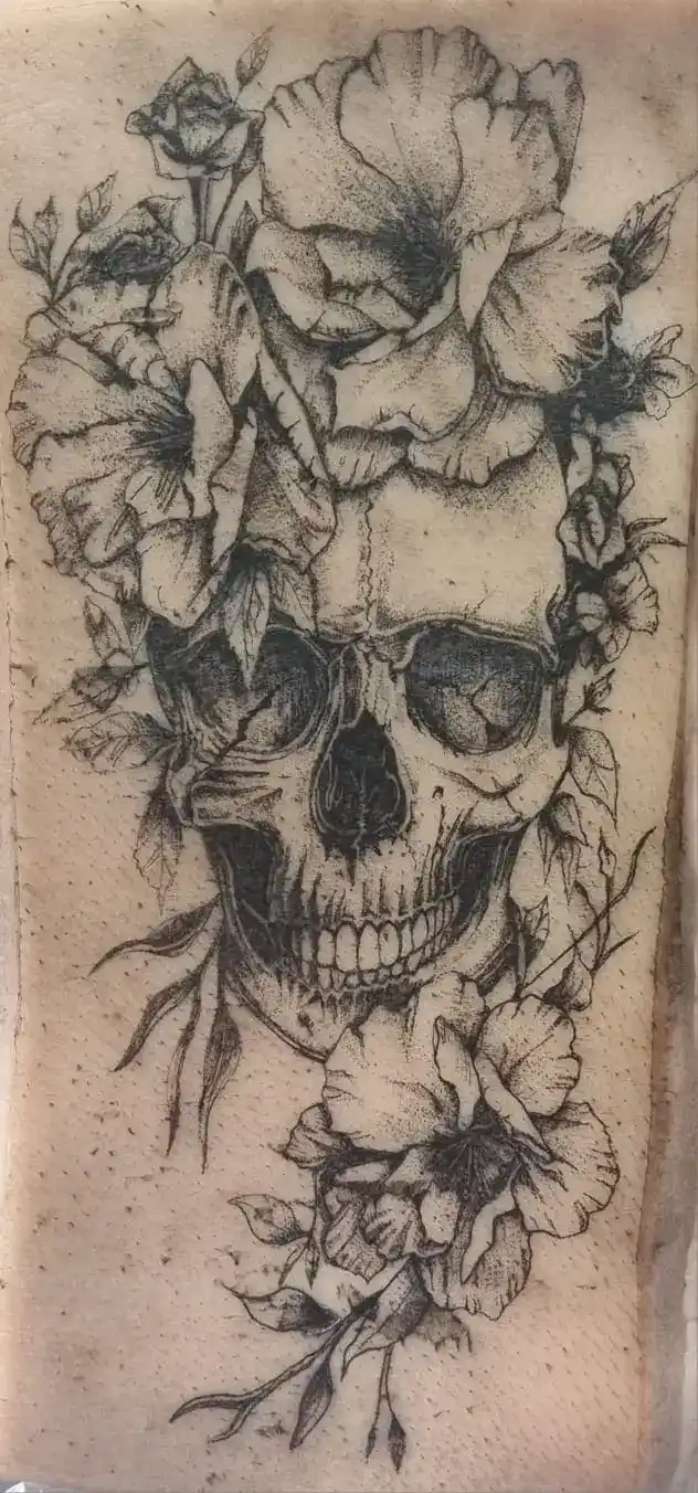 Tattoo Coaching - Anette's Totenkopf mit Blumen Whip-shading Technik